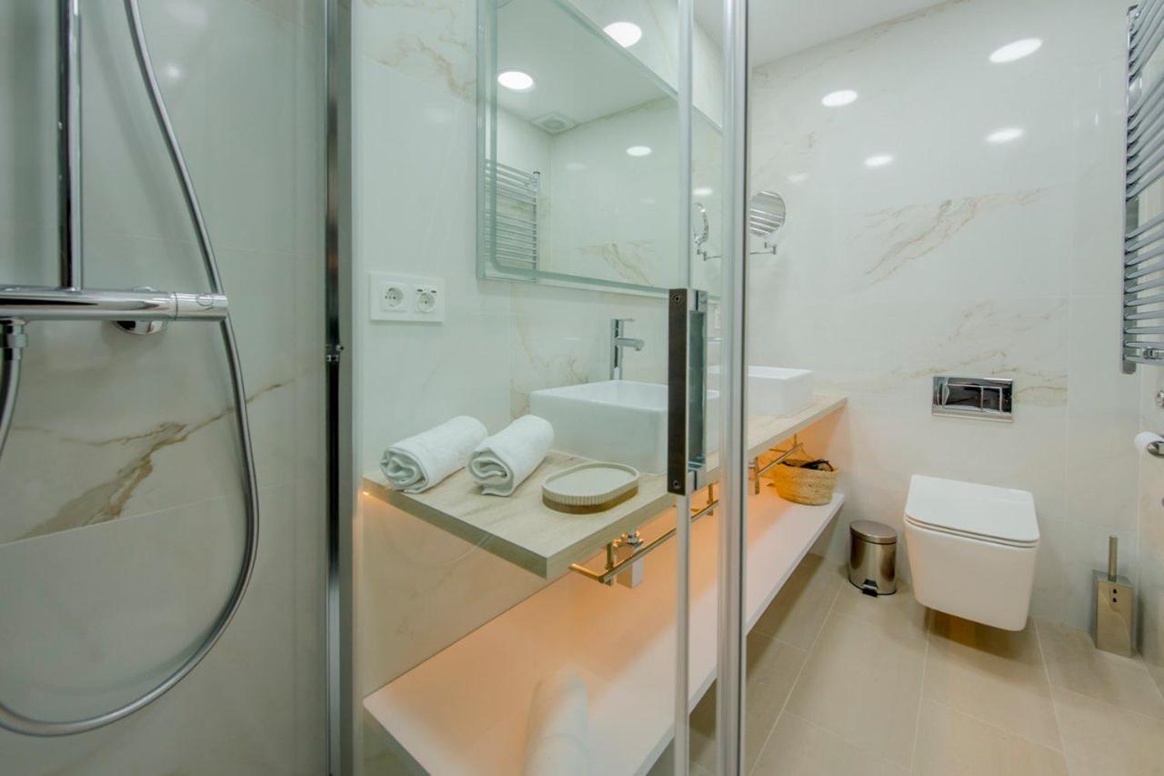 Suara Apartamentos 1 马德里 外观 照片